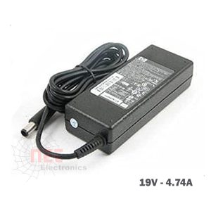 صورة شاحن لاب توب HP 19V 4.74A بمدخل 5.0*7.4 - متوافق مع أجهزة HP - الكلمة المفتاحية: شاحن لاب توب HP 19V 4.74A HP Laptop Charger 19V 4.74A with 5.0*7.4 connector – Compatible with HP laptops – Keyword: HP Laptop Charger 19V 4.74A