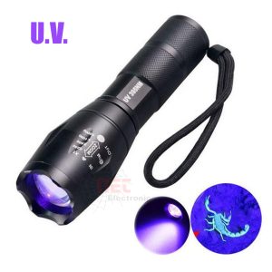 كشاف UV كاشف عملات وعقارب محمول مع علبة بلاستيكية SKU 1244161246641UV Currency Detector Flashlight with Scorpion Detection, Portable with Plastic Case SKU 1244161246641